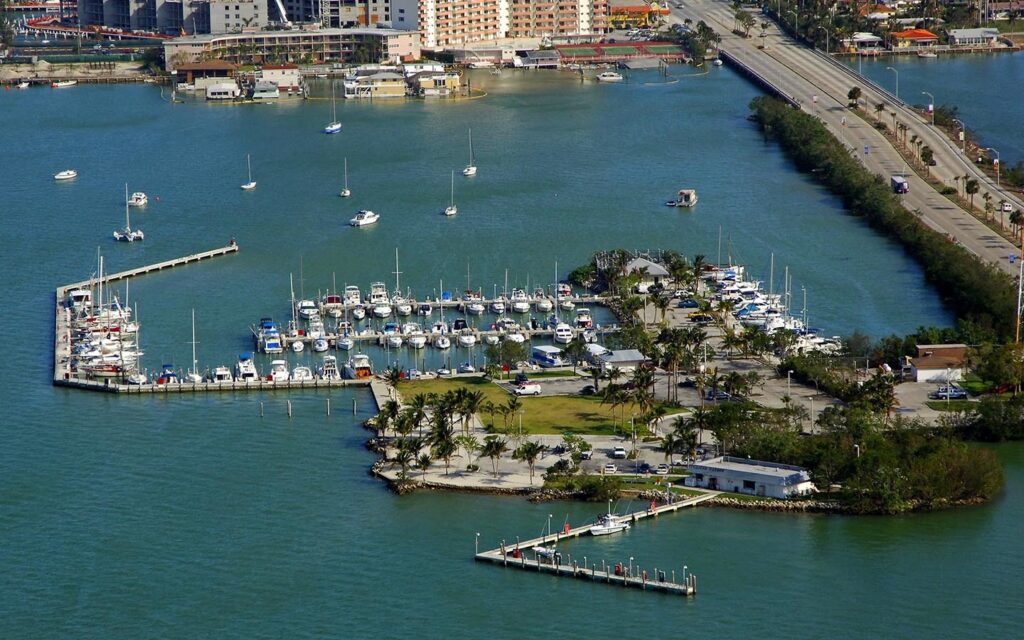 PADL BAY CLUB AT PELICAN HARBOR - MIAMI, FLORIDA
